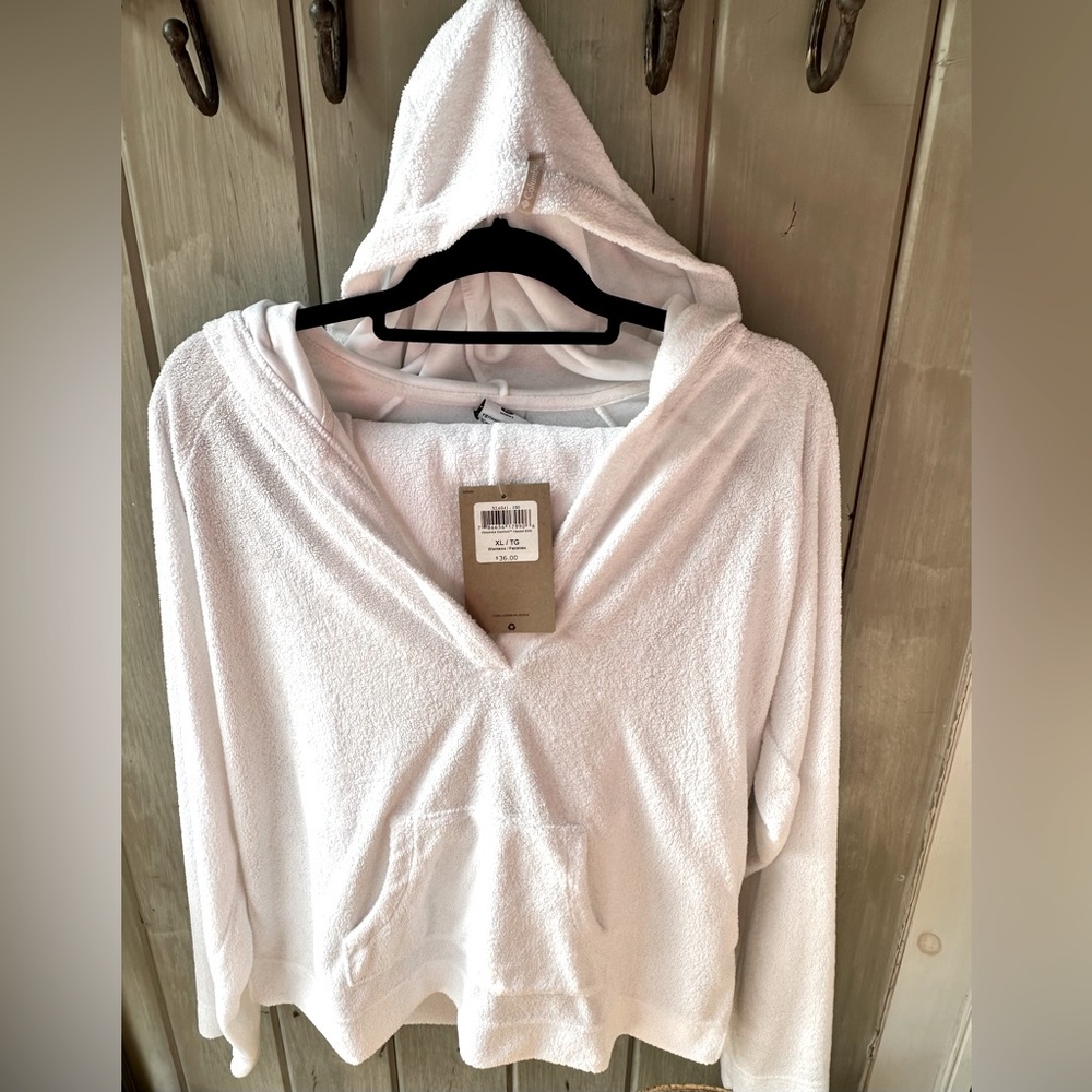 Columbia terrycloth hoodie with matching capri. XL white. NWT